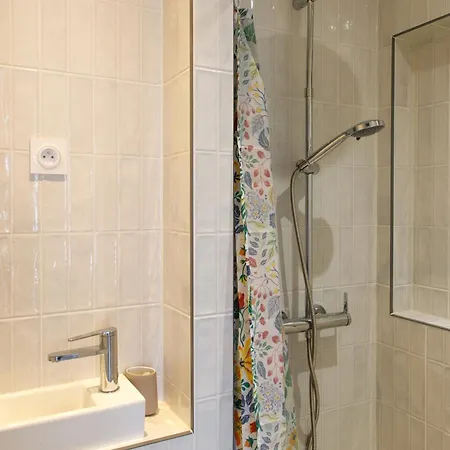 Pleasant 1bd Duplex For 4 Batignolles شقة *
