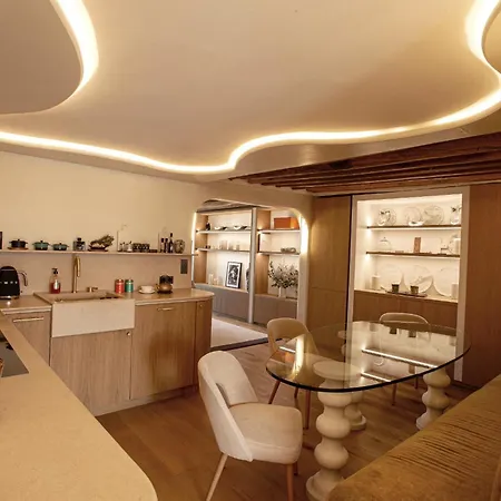 Luxueux Appartement, Avec Terrasse Vue Champs-elysees * París