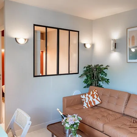 De Montescal Montparnasse Ac In A Prime Location 22 -36m2 Apartment Paris
