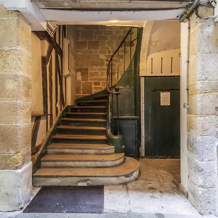 Loft Beaubourg - Marais * פריז