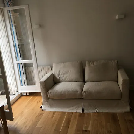 At Saint-paul, Le Marais Apartment Paris