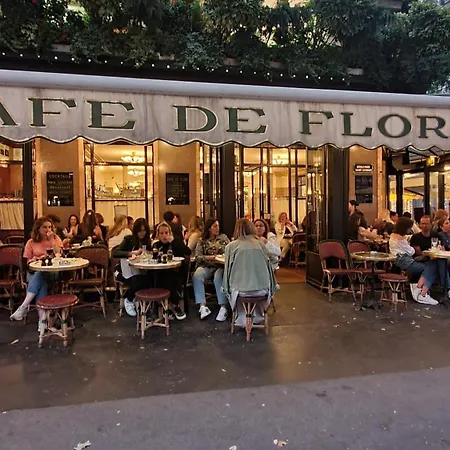Gorgeous Place ,Center Paris,Close To Louvre Meusm And Eiffel Tour ,Front Metro Paris