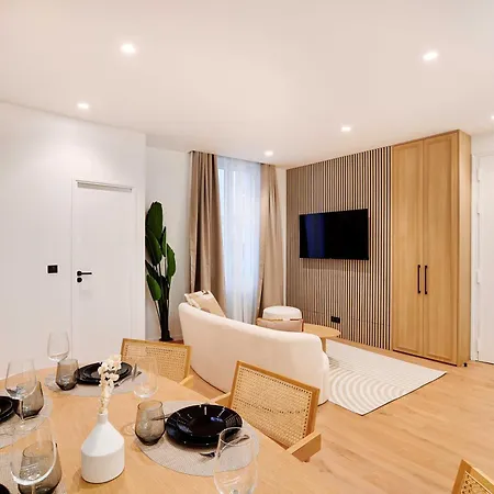 Authentic - 3br-6p - Moulin Rouge