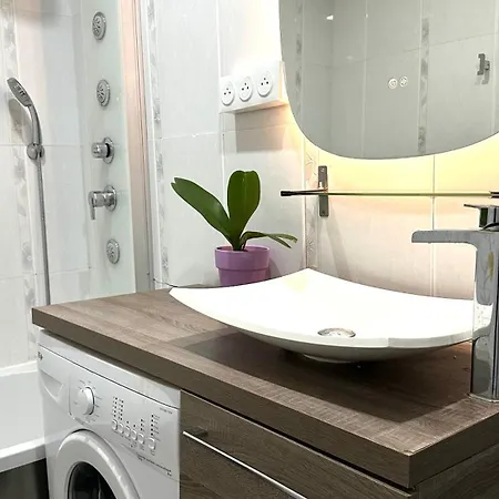 112 - Coeur Paris, Spacieux Luxe Apartamento París