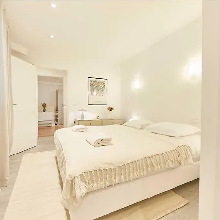 Classy 2bd-4p - Eiffel Tower Paris