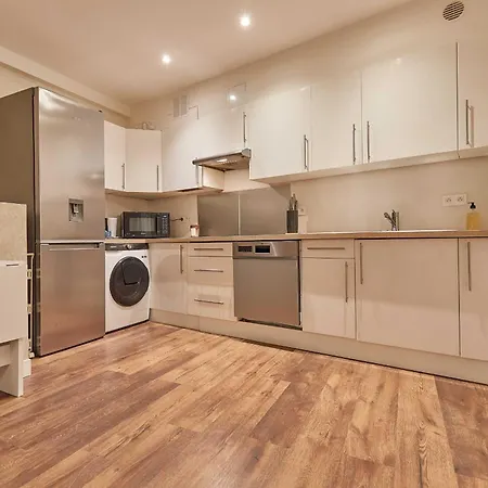Classy 2bd-4p - Eiffel Tower Apartment