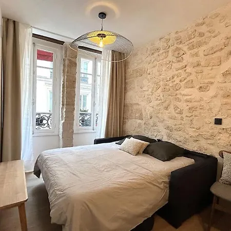 Apartment Louvre -notre Dame 2bd, 2bath Ac Paris