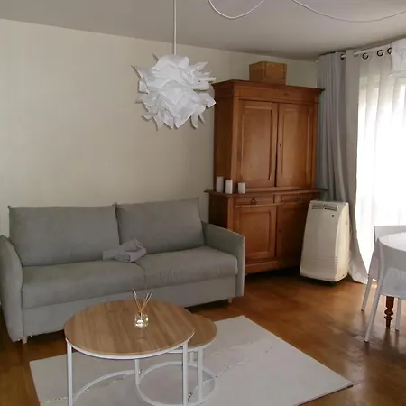 Vaste Apartamento *