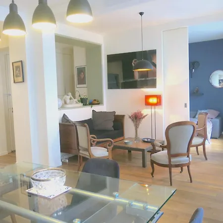 Roommate Share Colocation 1 Bedroom In Two Bedroom Luxe Marais Bretagne Citycosy