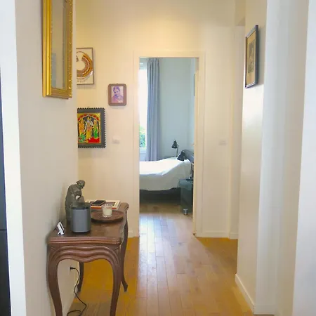 Apartment Roommate Share Colocation 1 Bedroom In Two Bedroom Luxe Marais Bretagne Citycosy