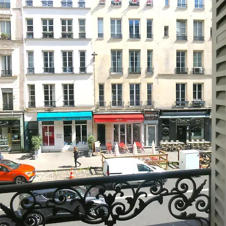 Roommate Share Colocation 1 Bedroom In Two Bedroom Luxe Marais Bretagne Citycosy Apartment Paris