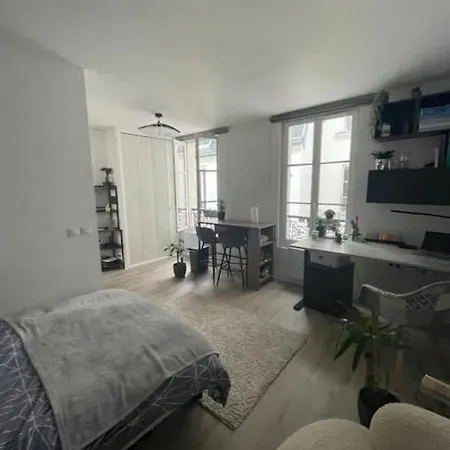 Appartement Joli Batignolles Parijs