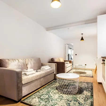 Elegant - 2bd - 8p - Eiffel Tower Casa de Férias