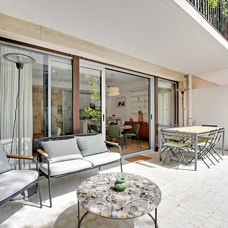 Passy - Eiffel Tower - Amazing 2br With Garden شقة باريس