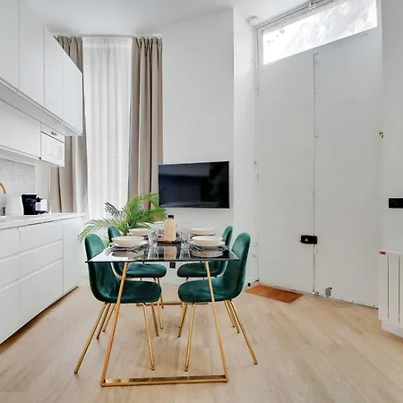 Charming 2br- 4p - Rochechouart 公寓