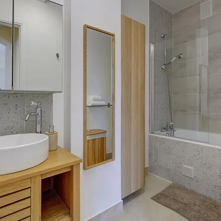 Champ De Mars & Eiffel Tower - 1br - Cityapartmentstay Parijs