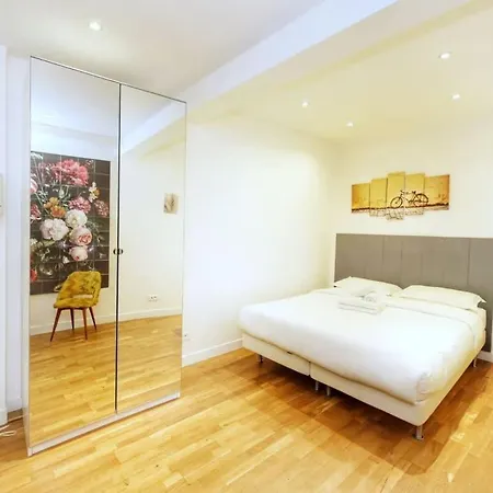Moderne Et Elegant A 5 - 4p Париж