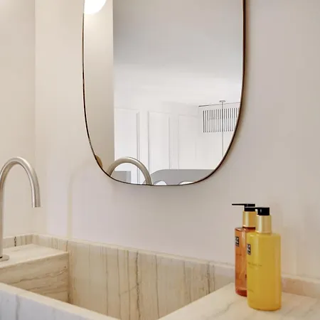 Oniri - Serviced Rue Furstenberg - Saint Germain * Париж