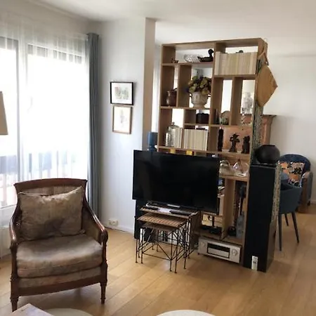 Rue Breguet Apartment *
