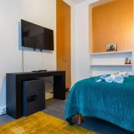 Апартаменты Cosy Apartement In The Heart Of Republique *