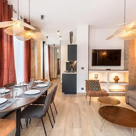 Apartment Republique Bastille Chic & Design 6p 2br