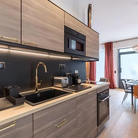 Apartment Republique Bastille Chic & Design 6p 2br Paris