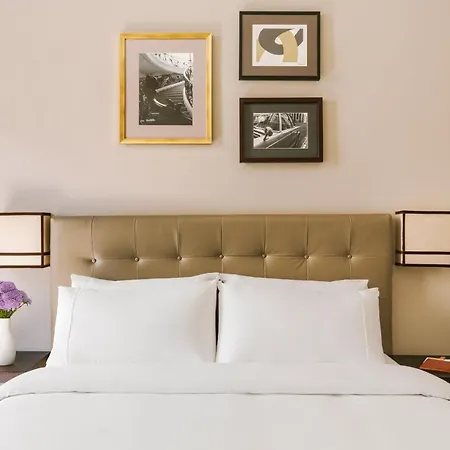 Le Frochot Hotel Pigalle, Sonder By Marriott Bonvoy Hotel