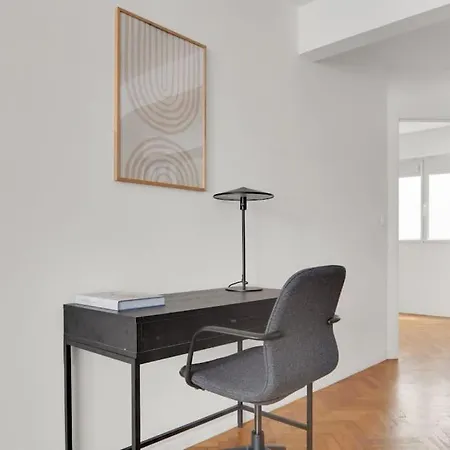 Apartment Sublime Avec Parking 17 Wagram