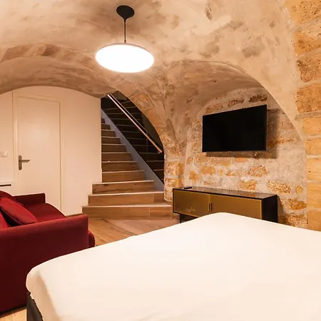 Loft 1 Bedroom Marais, Notre Dame Ac By Lcc Agency Paris