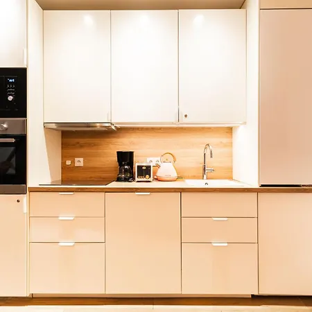 Loft 1 Bedroom Marais, Notre Dame Ac By Lcc Agency *