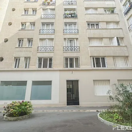 Flexliving - Whole Flat - Verdun Апартаменты *