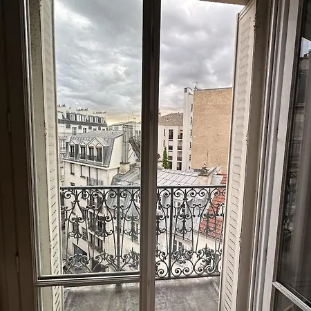 Beautiful T2 With Balcony - Near Parc Clichy Appartement *