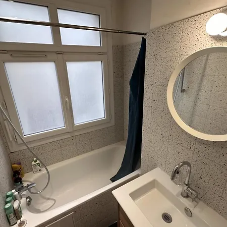 Beautiful T2 With Balcony - Near Parc Clichy