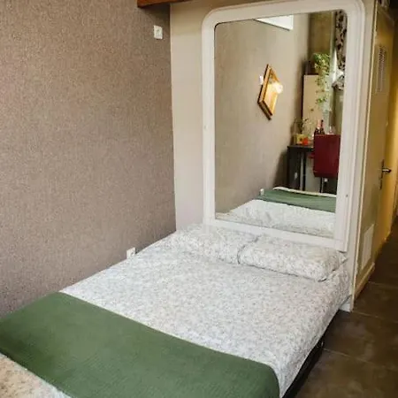 Quartier Belleville 20m2 Avec Mezzanine * Paris
