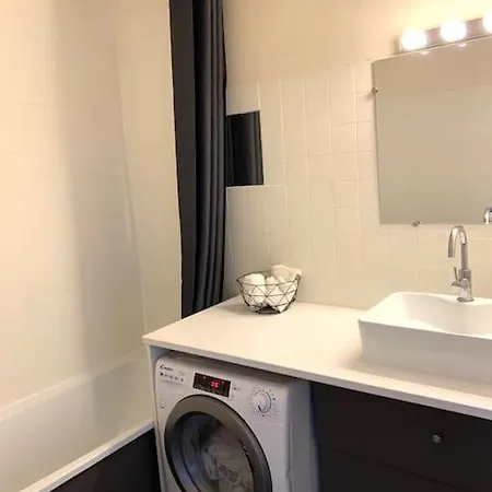 Apartamento Chic And Peacefull Parisian Flat