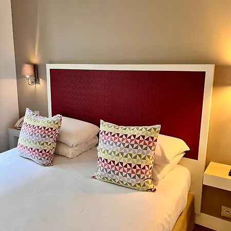 Hotel Kyriad 18 - Porte De Clignancourt - Montmartre Paris
