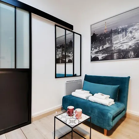 Comfortable Studio Porte-dauphine Appartement