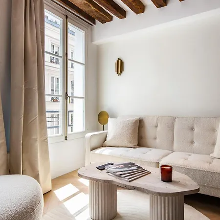 Magnifique Appartement Ac -1Br 4P- Palais-Royal *