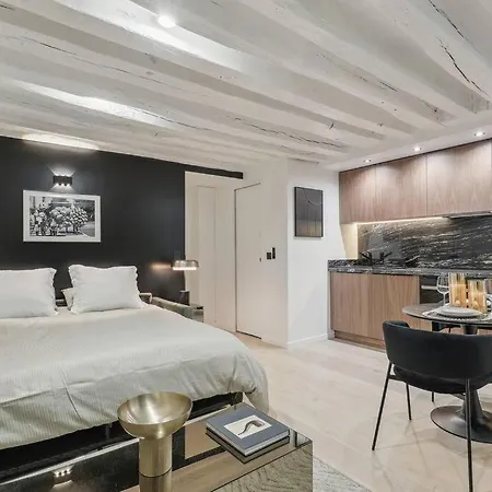 아파트 Duplex Quartier Du Louvre 75002
