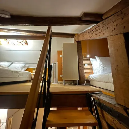 Les Patios Du Marais 1