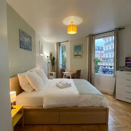 Studio Number 6 Apartment *