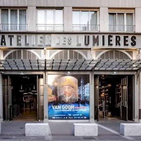 Le Petit Atelier Des Lumieres, Veranda Agreable * Paris