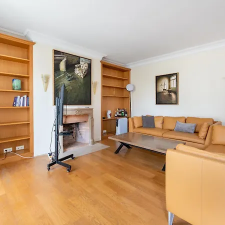 Spacious 3bd Family Auteuil Apartment