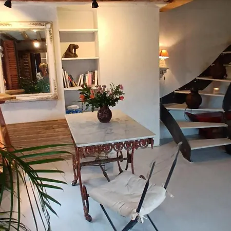 Heart Of Saint-germain-des-pres - Charming & Smart - For 2 People Apartment Paris