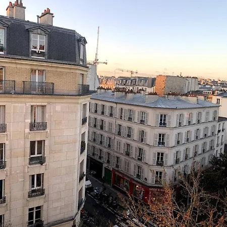 Avec Vue Párizs