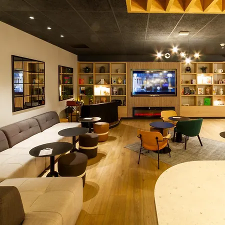 Campanile 19 - La Hotel 3*