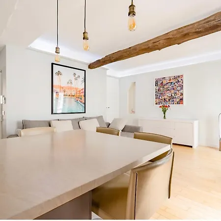 Stylish Place In Prime Location Privatunterkunft