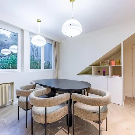 New Spacious 4 Star Family In Chic 16th District Apartment