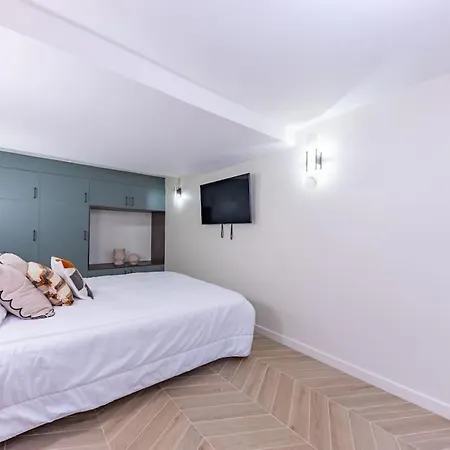 New Spacious 4 Star Family In Chic 16th District * Paris