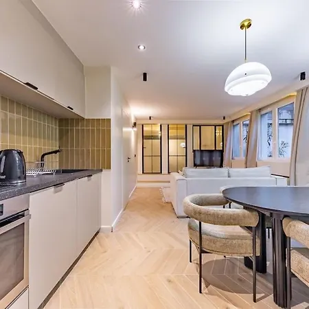 Apartment New Spacious 4 Star Family In Chic 16th District